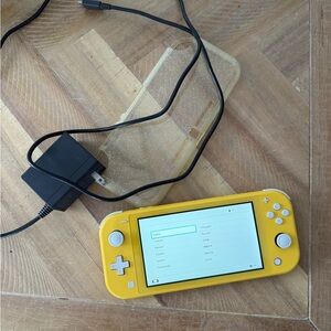 Nintendo Switch Lite - Yellow
